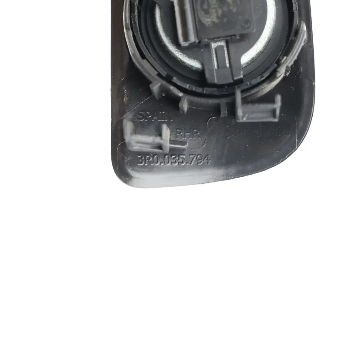 Kratka Głośnika Tweeter Tył Prawa Czarna do Seat Exeo o numerze 3R0035794 Seat Exeo Kratka Głośnika Tweeter Tył Prawa Czarna - SKU 3R0035794 - Numer Części 3R0035794