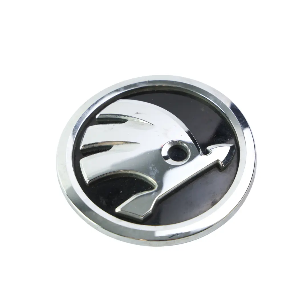 Mk3 3V Rear Tailgate Boot Lid Emblem Skoda Logo Badge to Skoda Superb with Part number 3V0853621 Skoda Superb Mk3 3V Rear Tailgate Boot Lid Emblem Skoda Logo Badge - SKU 3V0853621-2 - Part number 3V0853621