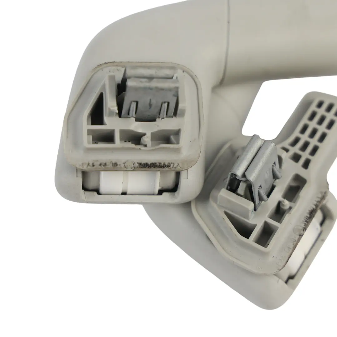 3V Asas de Techo Delantera Trasera Gris Perla para Skoda Superb con número de pieza 3V0857607A Skoda Superb 3V Asas de Techo Delantera Trasera Gris Perla - SKU 3V0857607A - Número de pieza 3V0857607A