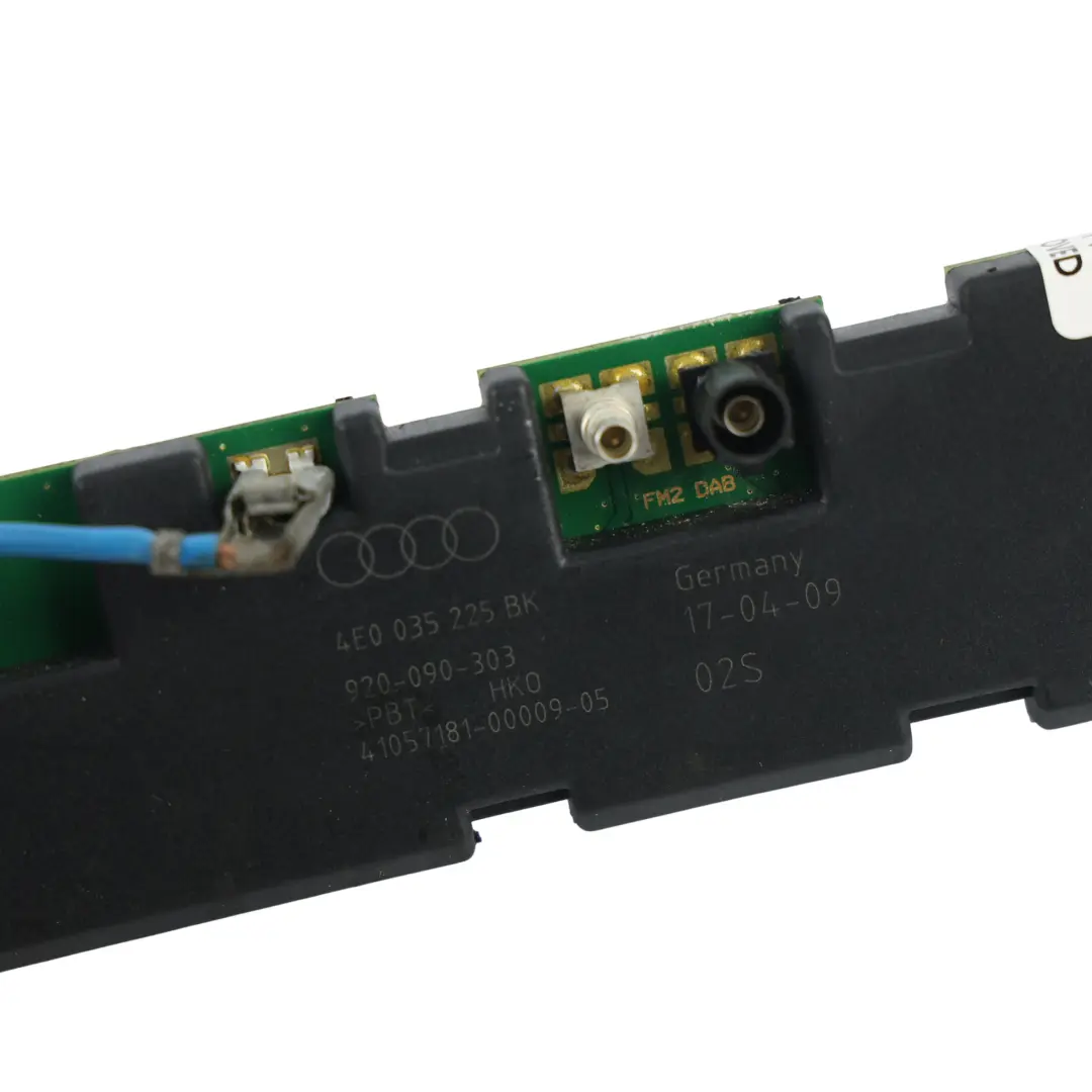 Audi A8 D3 Aerial Amplifier Digital Radio Reception Module Right O/S - SKU 4E0035225BK - Part number 4E0035225BK