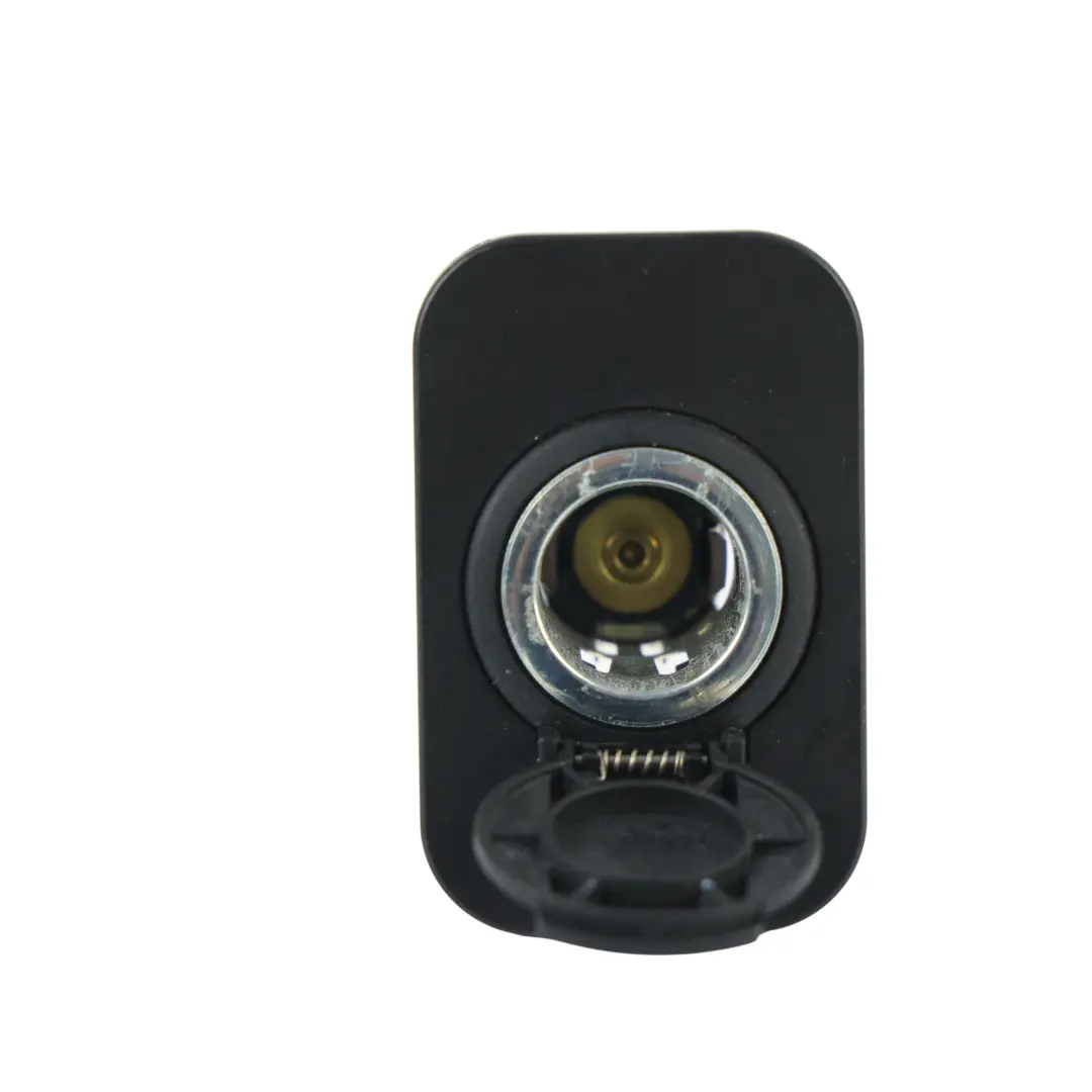 Pokrywa Gniazda Zasilania 12V do Audi A8 D3 o numerze 4E0919180 Audi A8 D3 Pokrywa Gniazda Zasilania 12V - SKU 4E0919180 - Numer Części 4E0919180