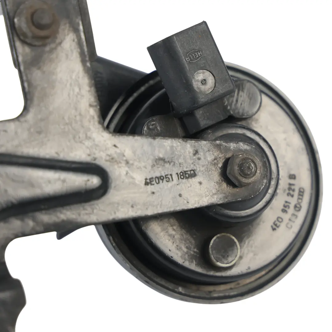 Tiefton Hupe Signal Sirene Mit Halterung für Audi A8 S8 D3 mit Teilenummer 4E0951221B Audi A8 S8 D3 Tiefton Hupe Signal Sirene Mit Halterung - SKU 4E0951221B-1 - Teilenummer 4E0951221B
