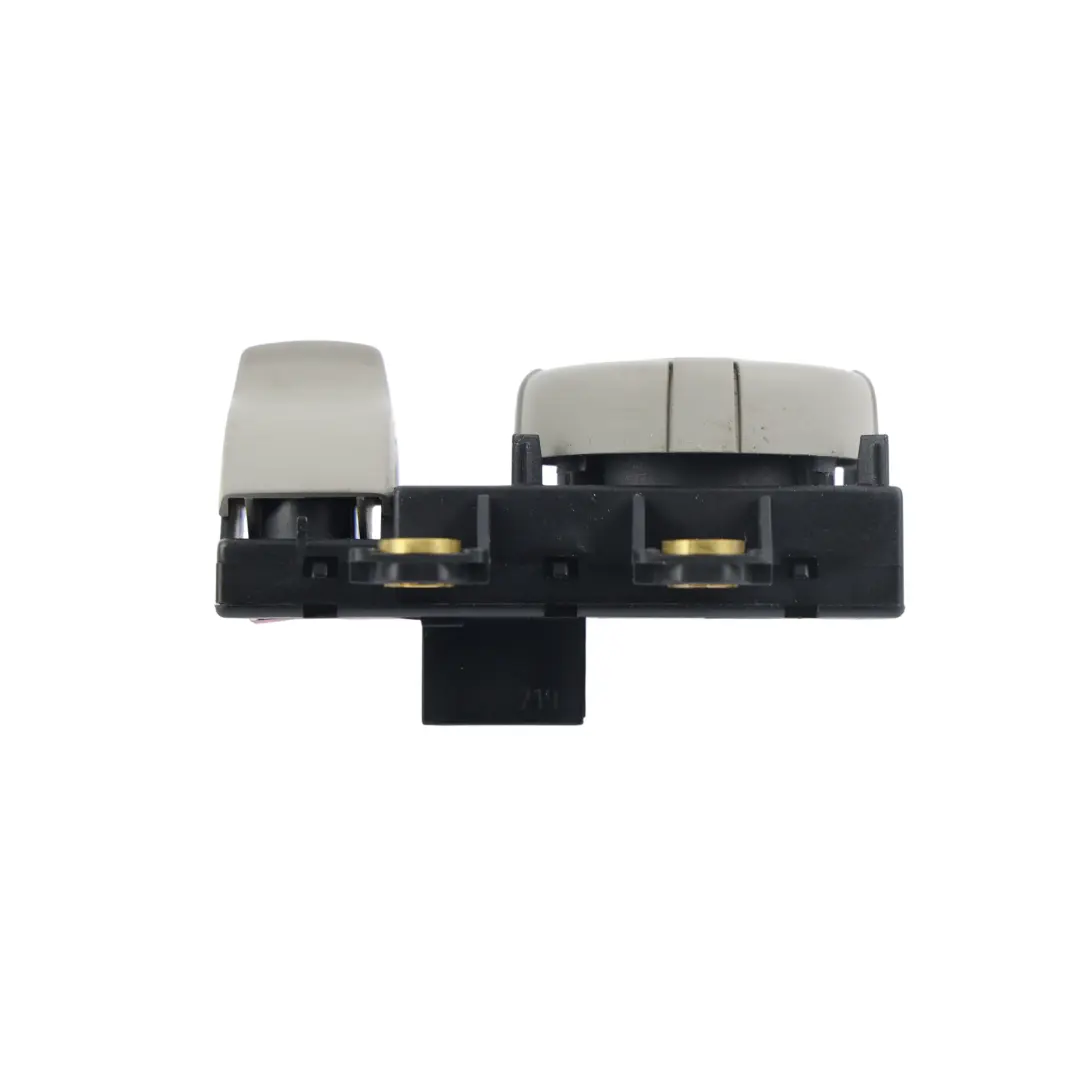 Interruttore Supporto Lombare Sedile Anteriore Destro per Audi A8 D3 con numero di parte 4E0959778C Audi A8 D3 Interruttore Supporto Lombare Sedile Anteriore Destro - SKU 4E0959778C - Numero di parte 4E0959778C