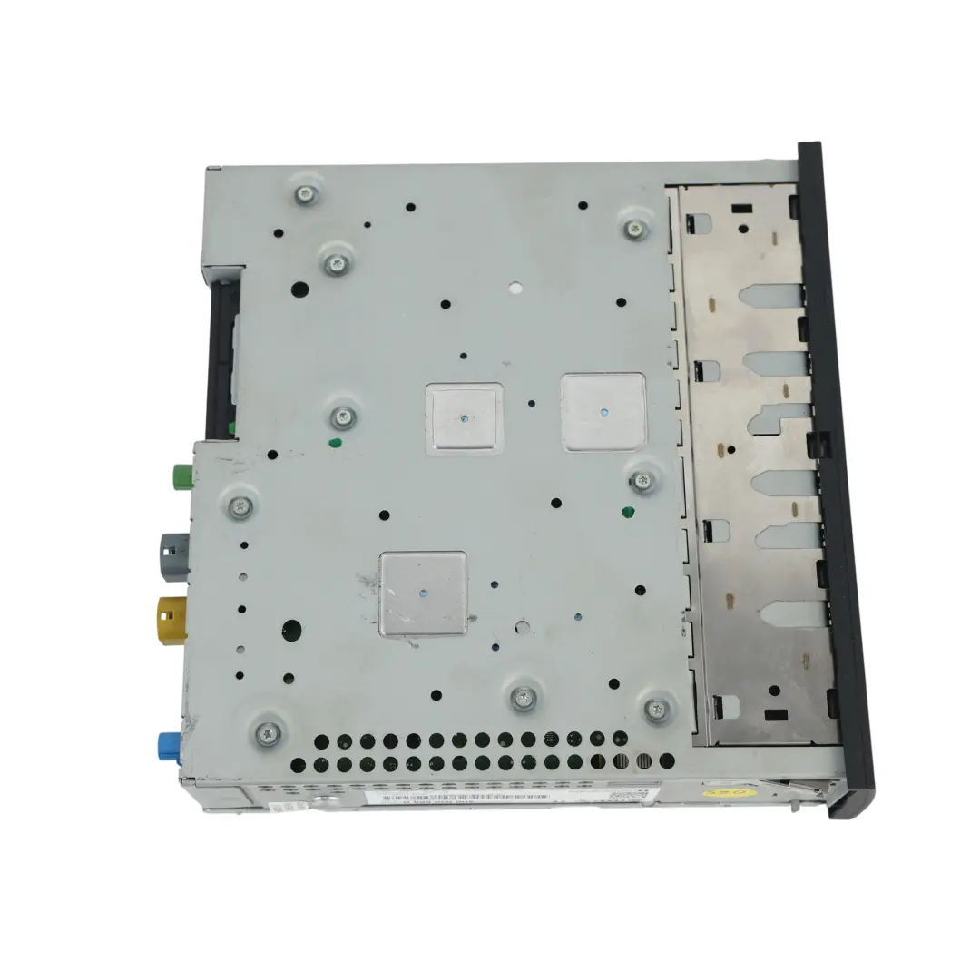 Moduł Sterujący Multimedia Radio Audio do Audi A8 D4 o numerze 4H0035666Q Audi A8 D4 Moduł Sterujący Multimedia Radio Audio - SKU 4H0035666Q - Numer Części 4H0035666Q