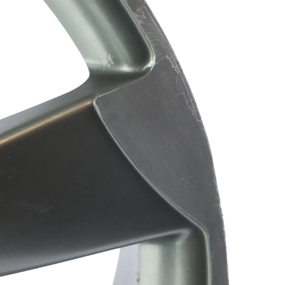 Jante En Alliage Grise Rotor 21" 9J ET:35 pour Audi A8 4H D4 à propos du numéro de pièce 4H0601025BA Audi A8 4H D4 Jante En Alliage Grise Rotor 21" 9J ET:35 - SKU 4H0601025BA-9 - Numéro de pièce 4H0601025BA
