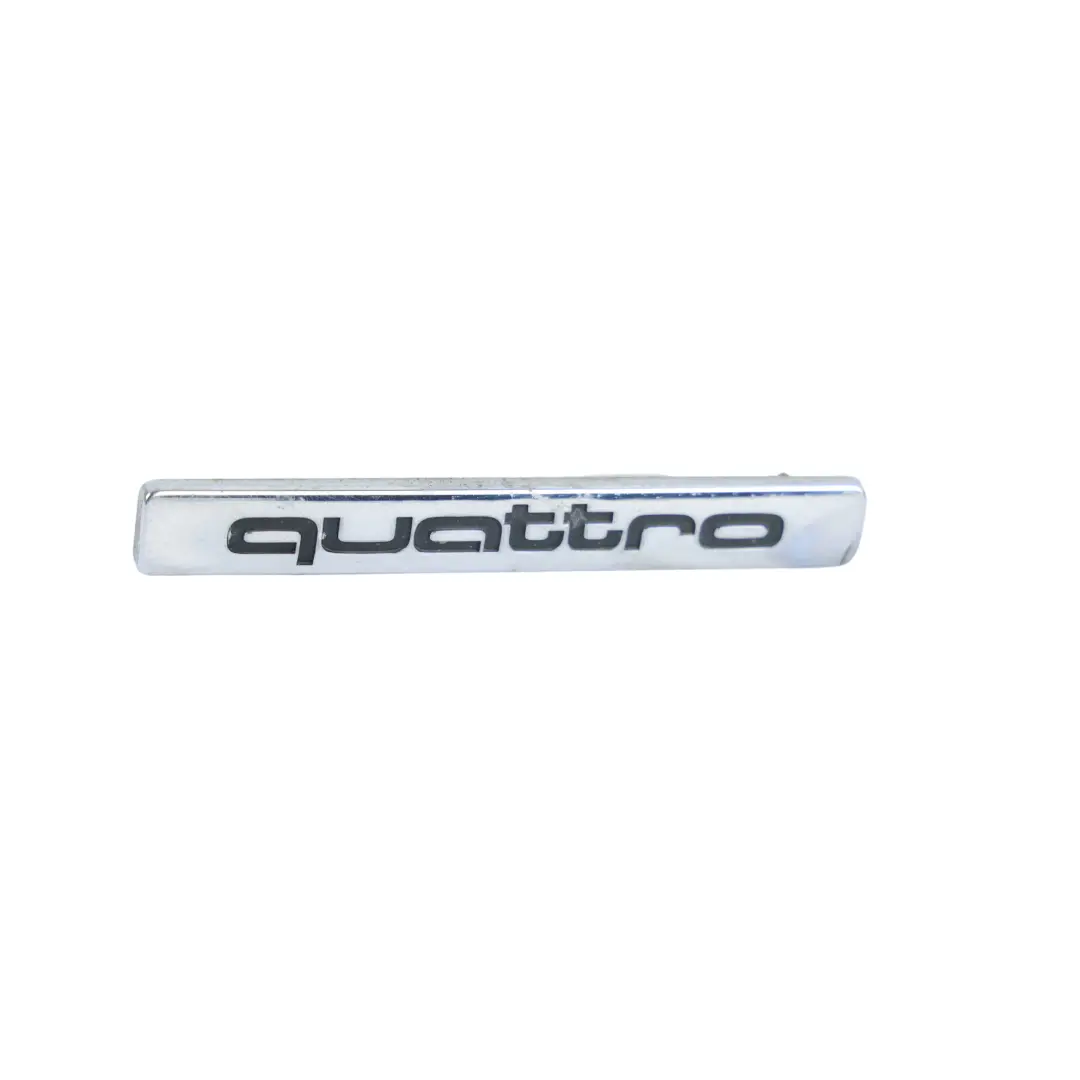 Emblemat Napis Klapy Tylnej Chrom do Audi Q3 8U Q5 8R A8 D4 o numerze 4H0853737 Audi Q3 8U Q5 8R A8 D4 Emblemat Napis Klapy Tylnej Chrom - SKU 4H0853737 - Numer Części 4H0853737