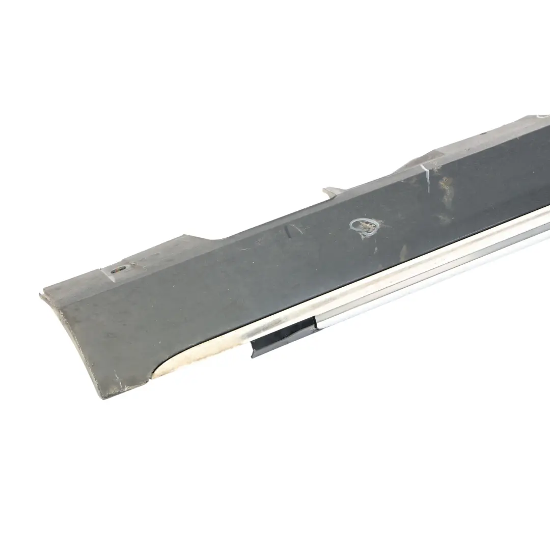 Seitenschweller Abdeckung Rechts Phantomschwarz für Audi A8 D4 mit Teilenummer 4H0853860E Audi A8 D4 Seitenschweller Abdeckung Rechts Phantomschwarz - SKU 4H0853860E-PHB - Teilenummer 4H0853860E