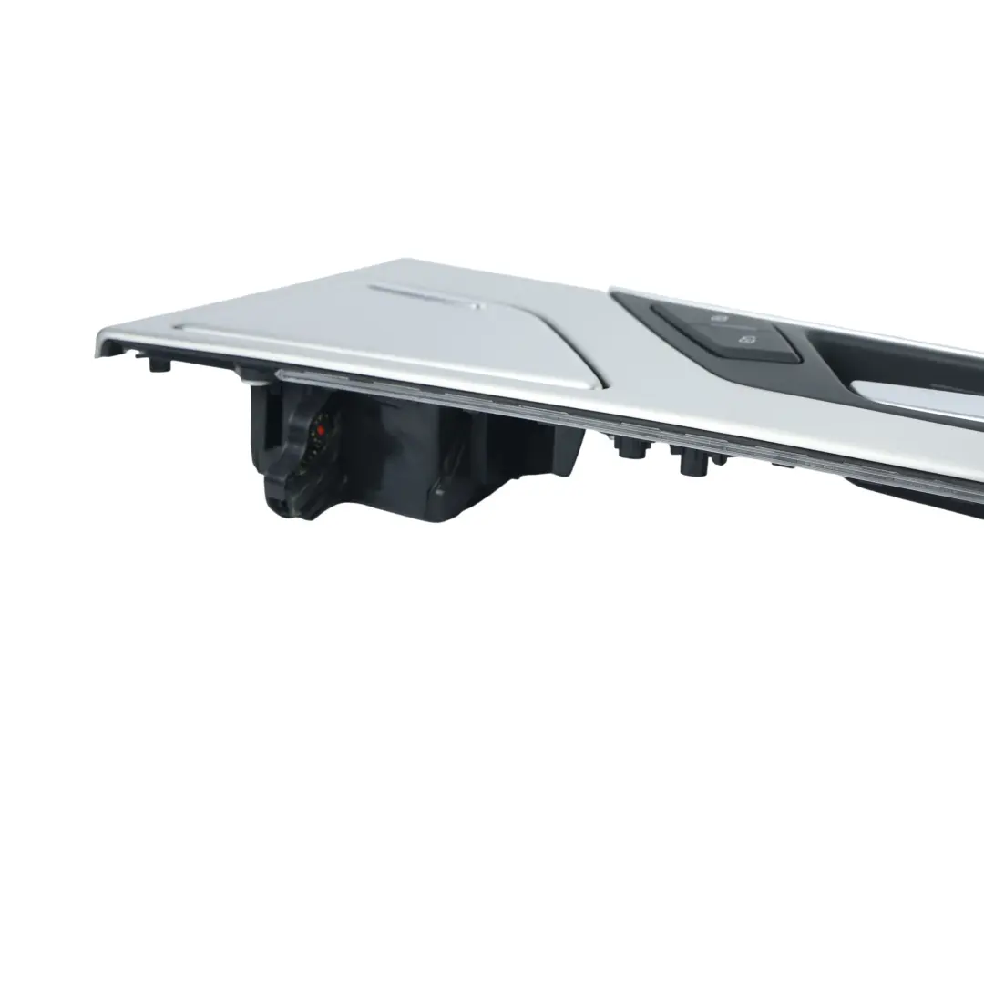 Moldura Puerta Trasera Aluminio Cepillado Derecha para Audi A8 4H D4 con número de pieza 4H0867470 Audi A8 4H D4 Moldura Puerta Trasera Aluminio Cepillado Derecha - SKU 4H0867470 - Número de pieza 4H0867470