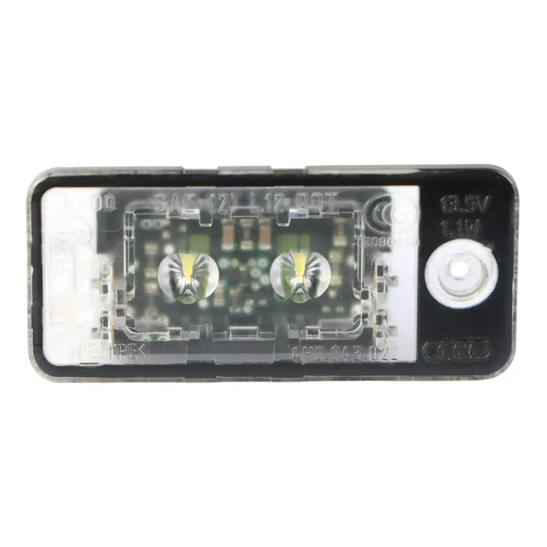 Kennzeichenleuchte Hinten Rechts für Audi A8 4H D4 Q7 4L mit Teilenummer 4H0943022 Audi A8 4H D4 Q7 4L Kennzeichenleuchte Hinten Rechts - SKU 4H0943022 - Teilenummer 4H0943022