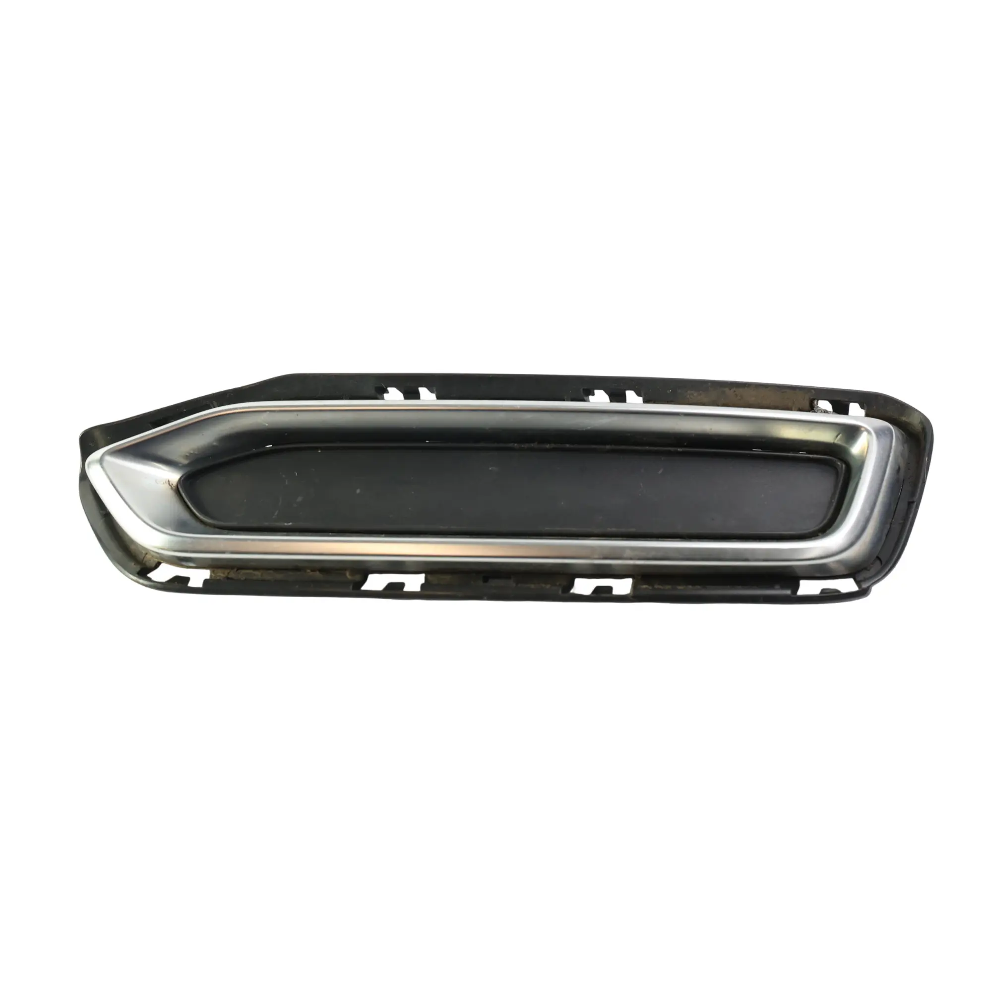 Audi A6 C8 Panel Cubierta Escape Parachoques Trasero Izquierdo 4K0807319A
