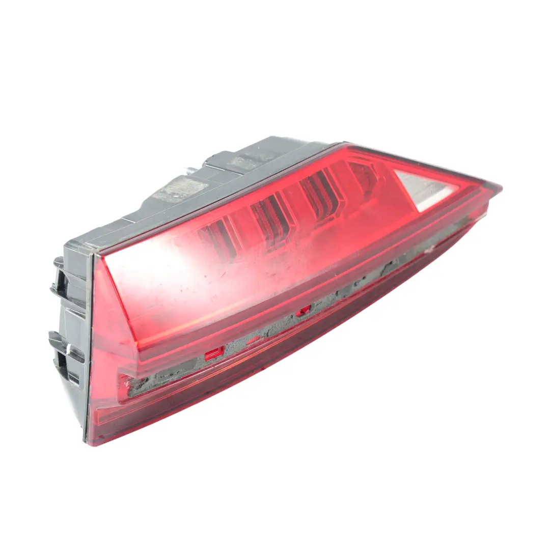 Audi A6 C8 Lampa Tylna Wewnętrzna Prawa - SKU 4K5945094A-3 - Numer Części 4K5945094A