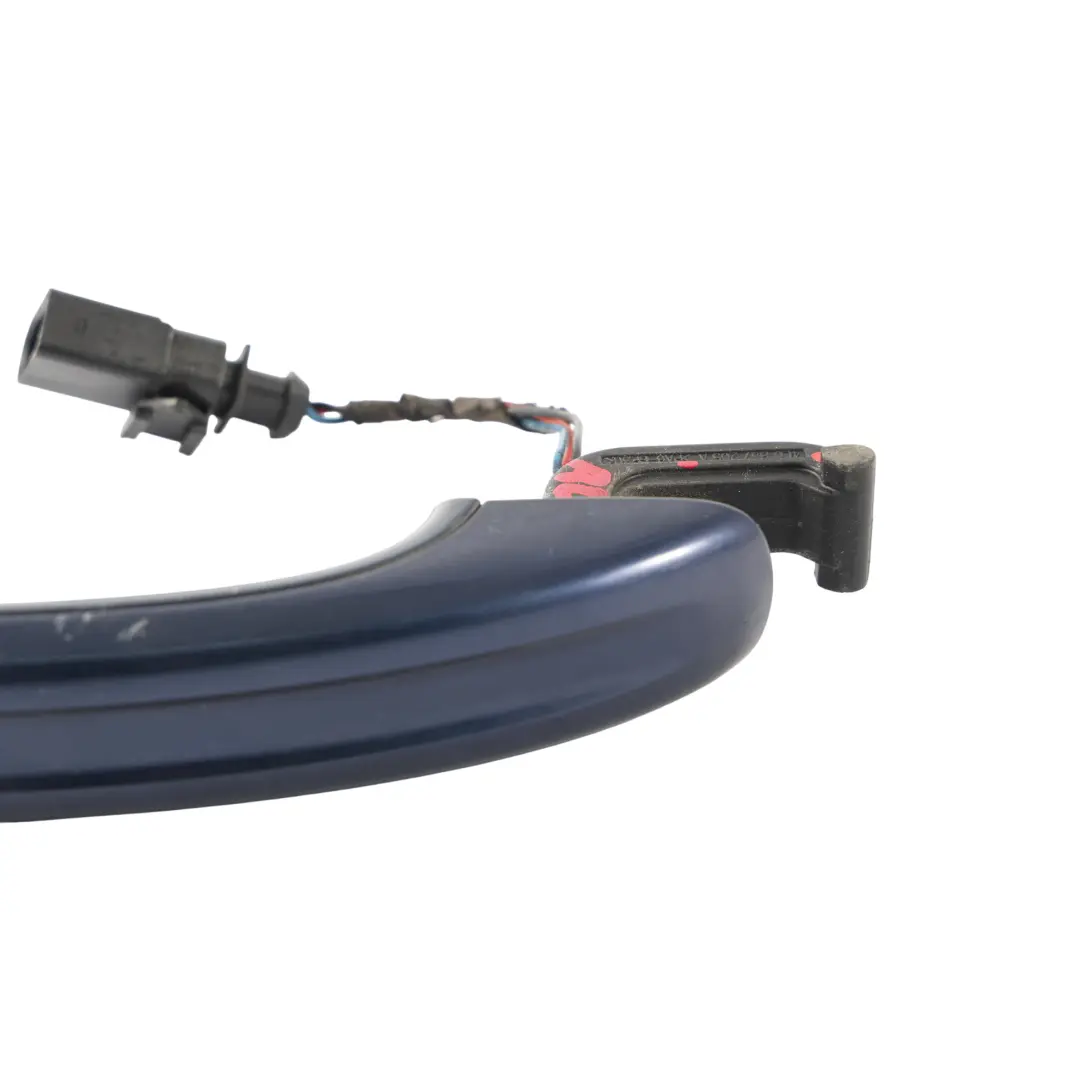 Klamka Tylna Prawa Mugello Niebieska LZ5E do Audi Q7 4L o numerze 4L0837205A Audi Q7 4L Klamka Tylna Prawa Mugello Niebieska LZ5E - SKU 4L0837205A-MUB - Numer Części 4L0837205A