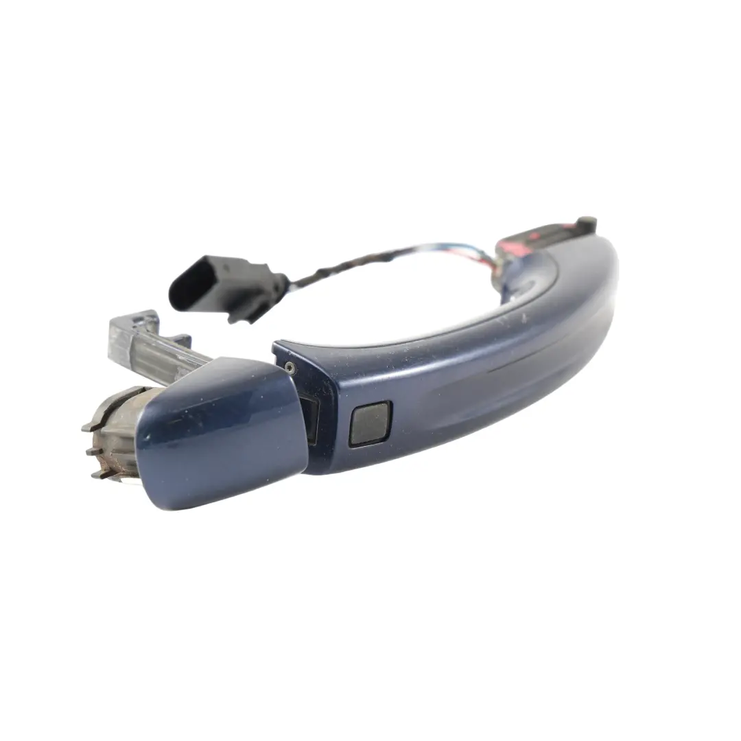 Klamka Tylna Prawa Mugello Niebieska LZ5E do Audi Q7 4L o numerze 4L0837205A Audi Q7 4L Klamka Tylna Prawa Mugello Niebieska LZ5E - SKU 4L0837205A-MUB - Numer Części 4L0837205A