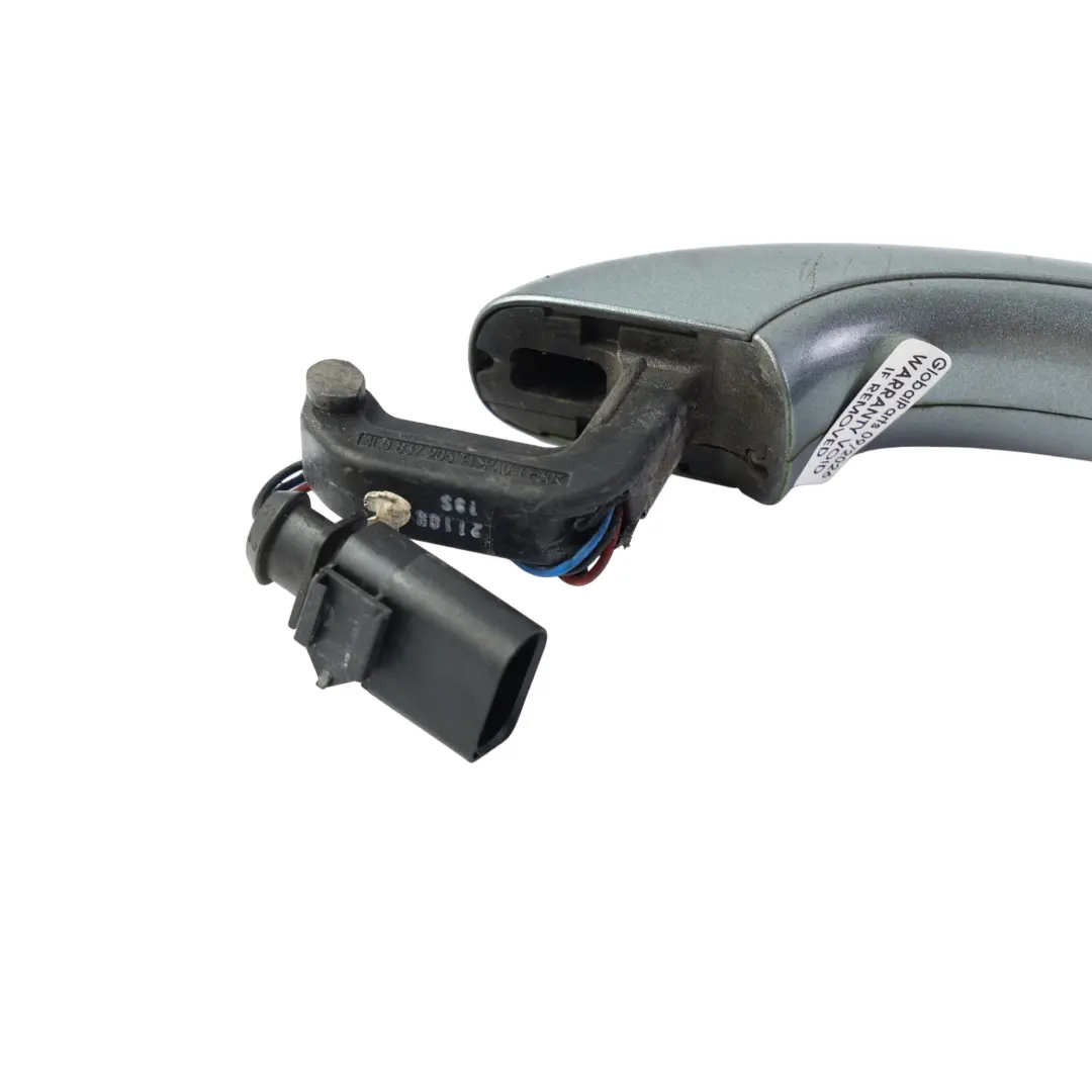 Door Grab Handle Front Right O/S Condor Grey Metallic - Y7E to Audi Q7 4L with Part number 4L0837205B Audi Q7 4L Door Grab Handle Front Right O/S Condor Grey Metallic - Y7E - SKU RHD-4L0837205B-CGR1 - Part number 4L0837205B