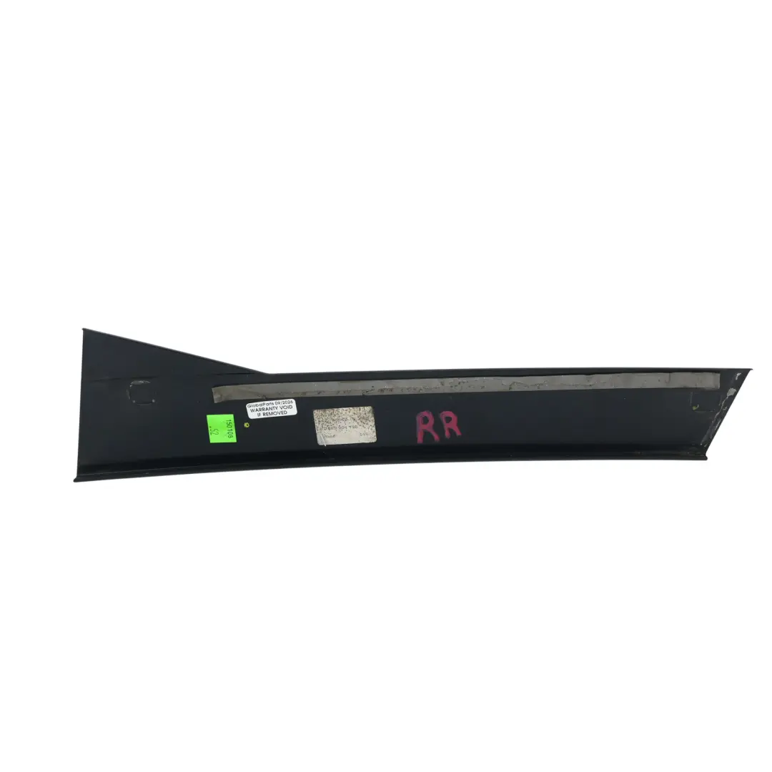 Osłona Słupka C Prawa Czarna Ramy Okna do Audi Q7 4L o numerze 4L0839904 Audi Q7 4L Osłona Słupka C Prawa Czarna Ramy Okna - SKU 4L0839904 - Numer Części 4L0839904