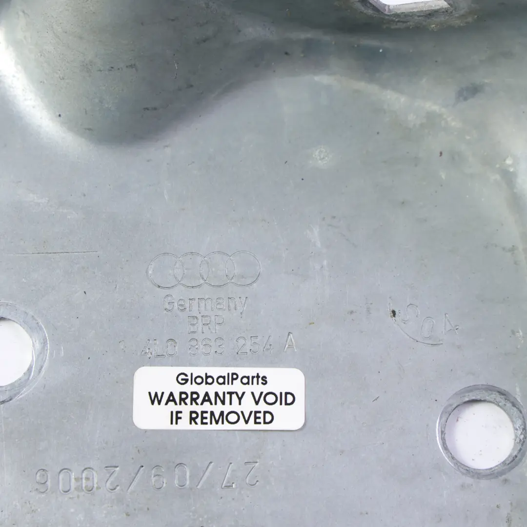 Audi Q7 4L Boot Side Fixing Bracket Mount Right O/S - SKU 4L0863254A - Part number 4L0863254A