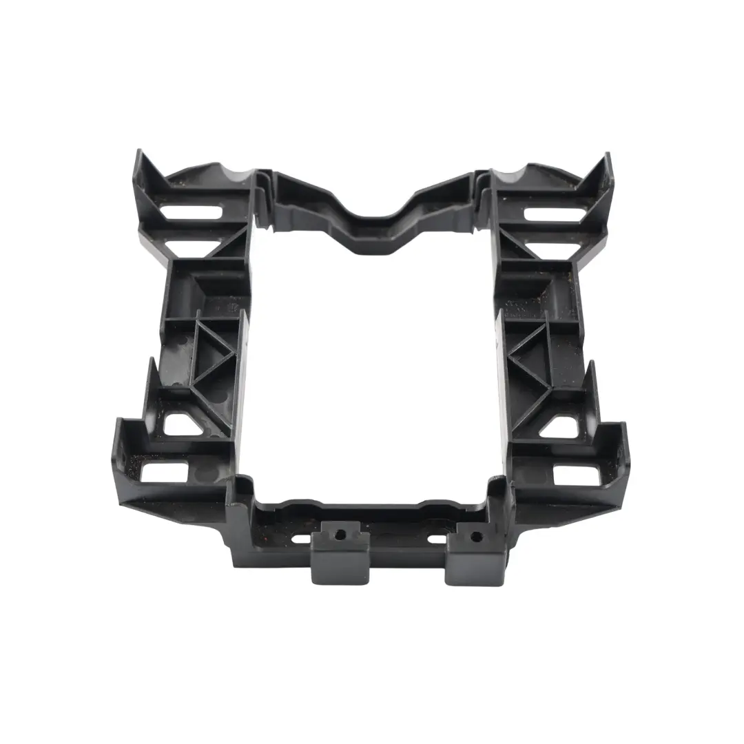 Uchwyt Mocowania Dźwigni Zmiany Biegów do Audi Q7 4L o numerze 4L0863531A Audi Q7 4L Uchwyt Mocowania Dźwigni Zmiany Biegów - SKU 4L0863531A - Numer Części 4L0863531A
