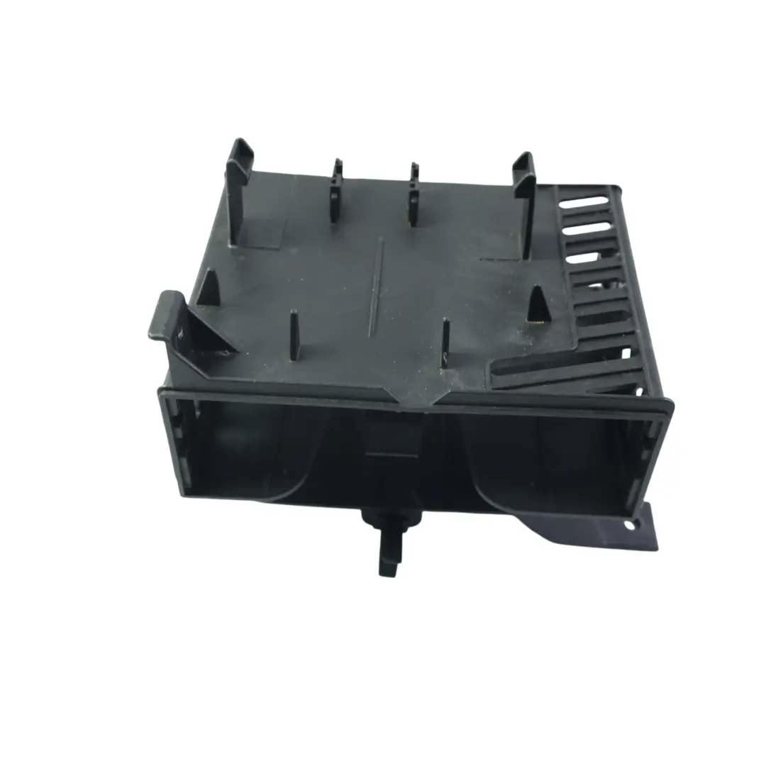 Supporto Telaio Montaggio Modulo Lettore DVD Sat Nav per Audi Q7 4L con numero di parte 4L0907462 Audi Q7 4L Supporto Telaio Montaggio Modulo Lettore DVD Sat Nav - SKU 4L0907462 - Numero di parte 4L0907462