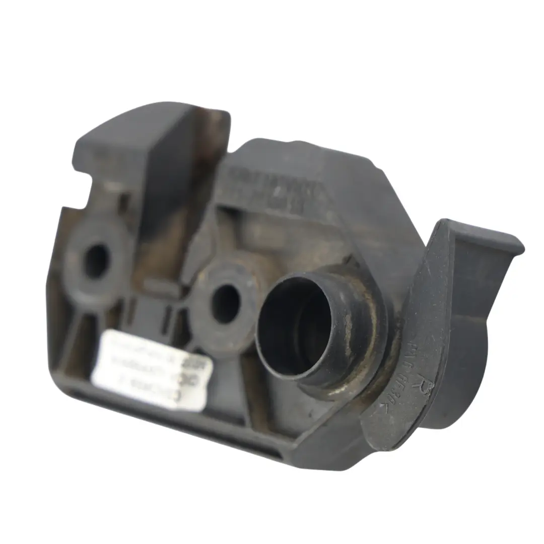 Boot Trunk Lock Catch Right O/S 7016048 to Land Rover Range Rover L322 Tailgate with Part number 5124 Land Rover Range Rover L322 Tailgate Boot Trunk Lock Catch Right O/S 7016048 - SKU 5124-7016048 - Part number 5124