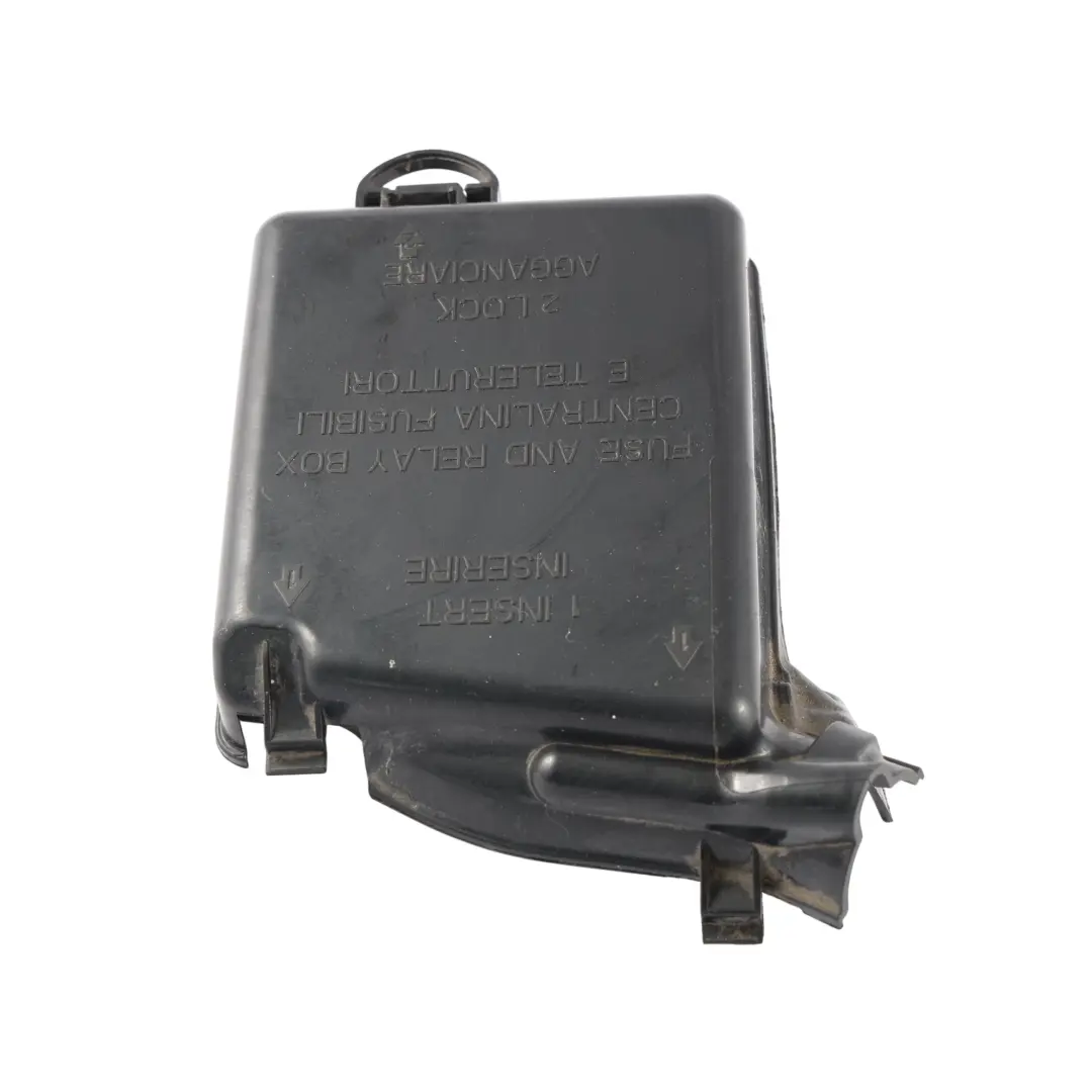 Mk2 Tapa Caja Fusibles Relé Carcasa Bajo Capó para Fiat Panda con número de pieza 51794731 Fiat Panda Mk2 Tapa Caja Fusibles Relé Carcasa Bajo Capó - SKU 51794731 - Número de pieza 51794731