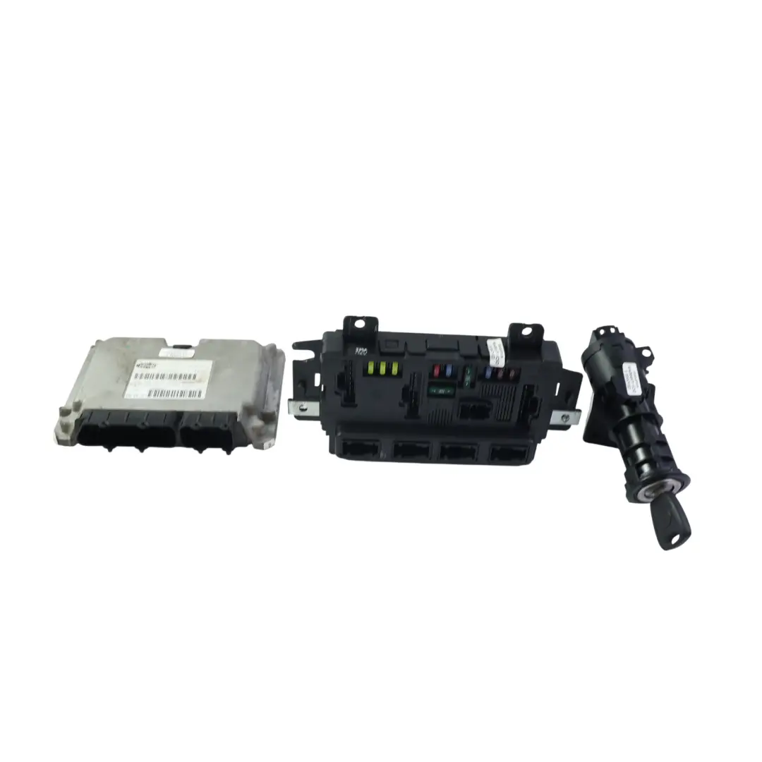 Mk2 1.1 54HP 187A1000 Kit Centralina Motore Chiave Manuale per Fiat Panda con numero di parte 51834074 Fiat Panda Mk2 1.1 54HP 187A1000 Kit Centralina Motore Chiave Manuale - SKU 51834074-1 - Numero di parte 51834074
