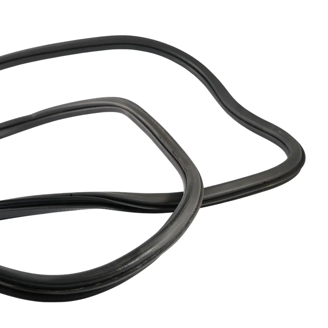 Door Window Seal Rubber Front Right O/S to Volkswagen Jetta A6 with Part number 5C6867912G Volkswagen Jetta A6 Door Window Seal Rubber Front Right O/S - SKU 5C6867912G - Part number 5C6867912G