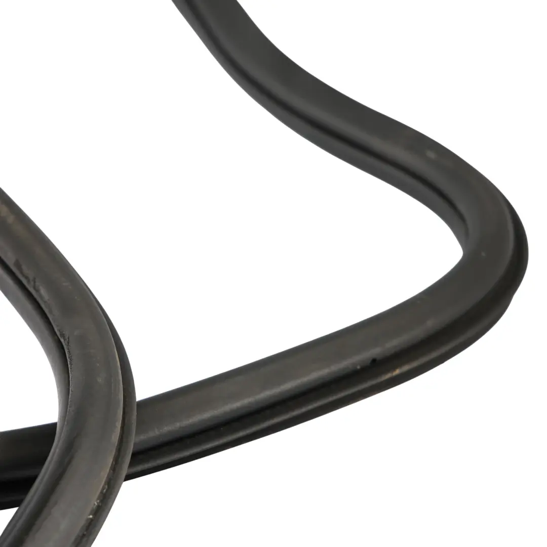 Door Window Seal Rubber Front Right O/S to Volkswagen Jetta A6 with Part number 5C6867912G Volkswagen Jetta A6 Door Window Seal Rubber Front Right O/S - SKU 5C6867912G - Part number 5C6867912G