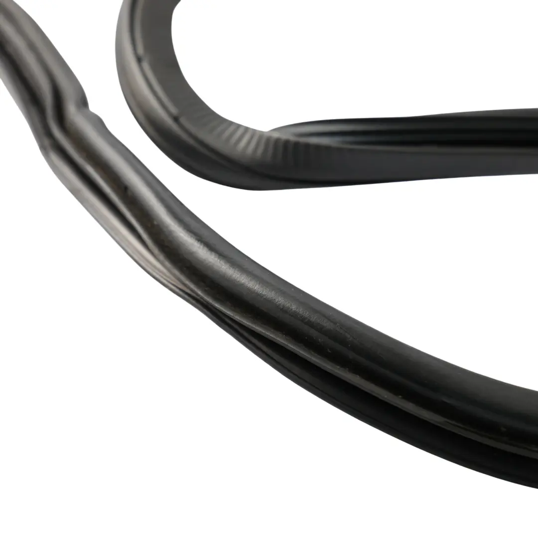 Door Window Seal Rubber Front Right O/S to Volkswagen Jetta A6 with Part number 5C6867912G Volkswagen Jetta A6 Door Window Seal Rubber Front Right O/S - SKU 5C6867912G - Part number 5C6867912G