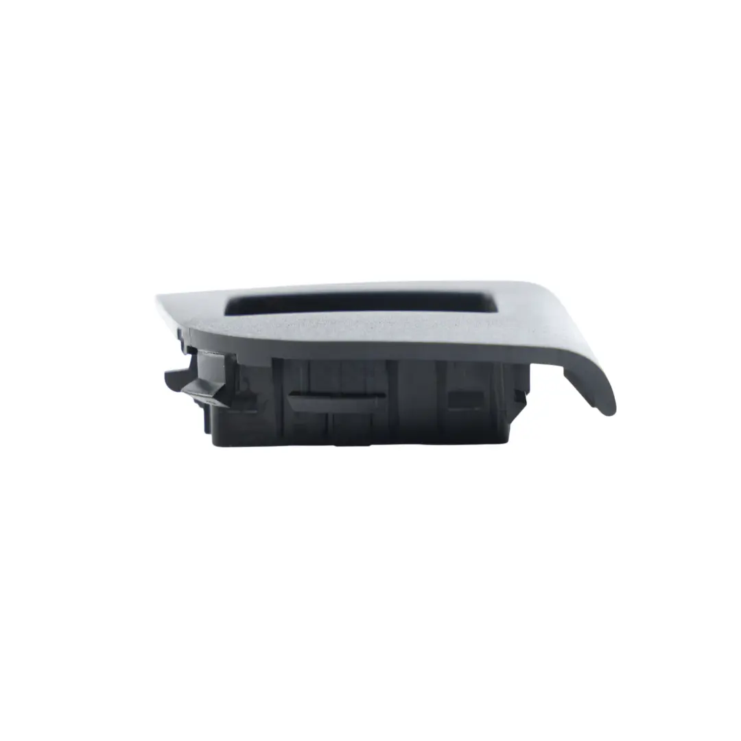 Skoda Octavia Mk3 Copertura Interruttore Alzacristalli Posteriore Destro 5E08671 - SKU 5E0867186C - Numero di parte 5E0867186C