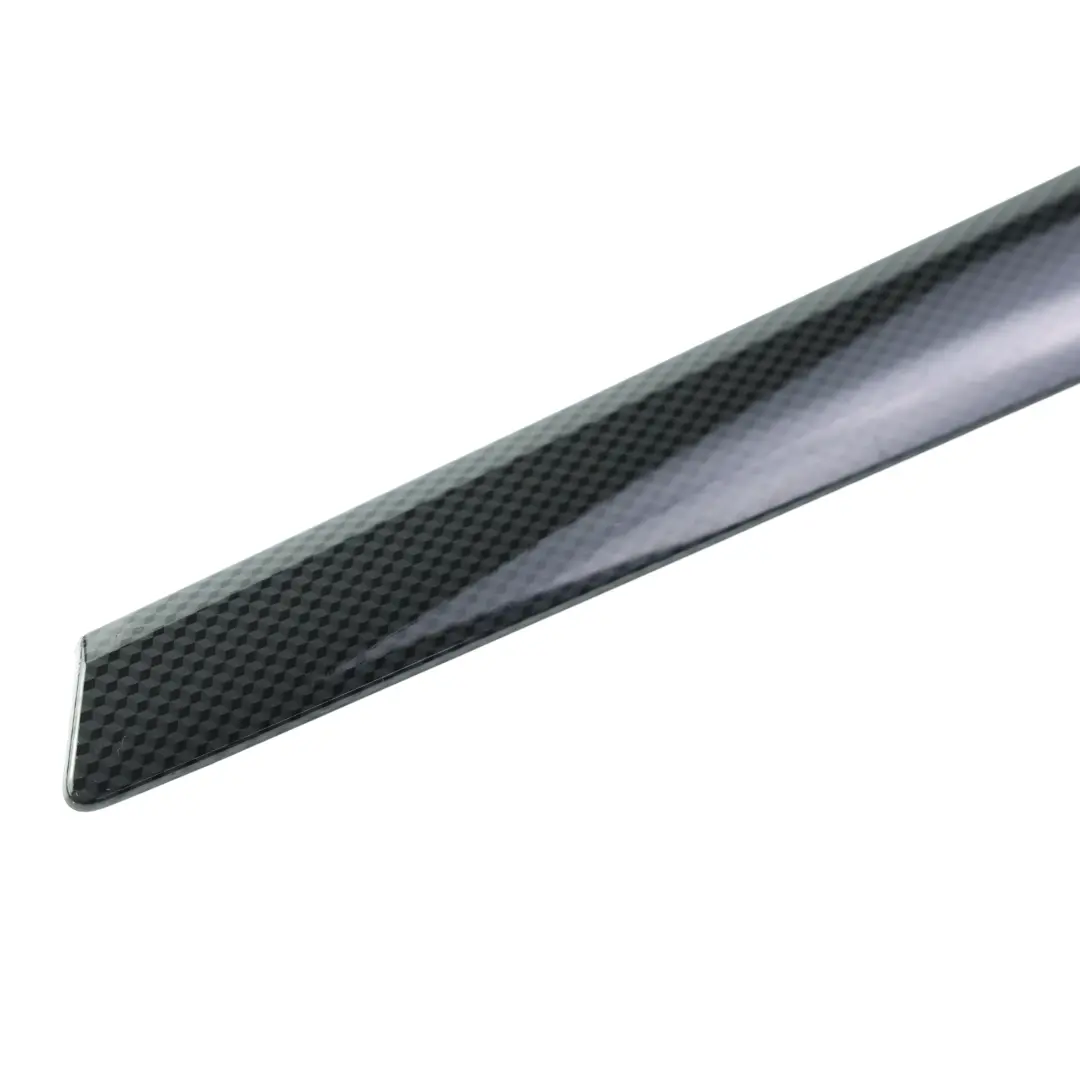 MK3 Tür Zierleiste Blende Hinten Rechts Schwarz für Skoda Octavia mit Teilenummer 5E0867460 Skoda Octavia MK3 Tür Zierleiste Blende Hinten Rechts Schwarz - SKU 5E0867460 - Teilenummer 5E0867460