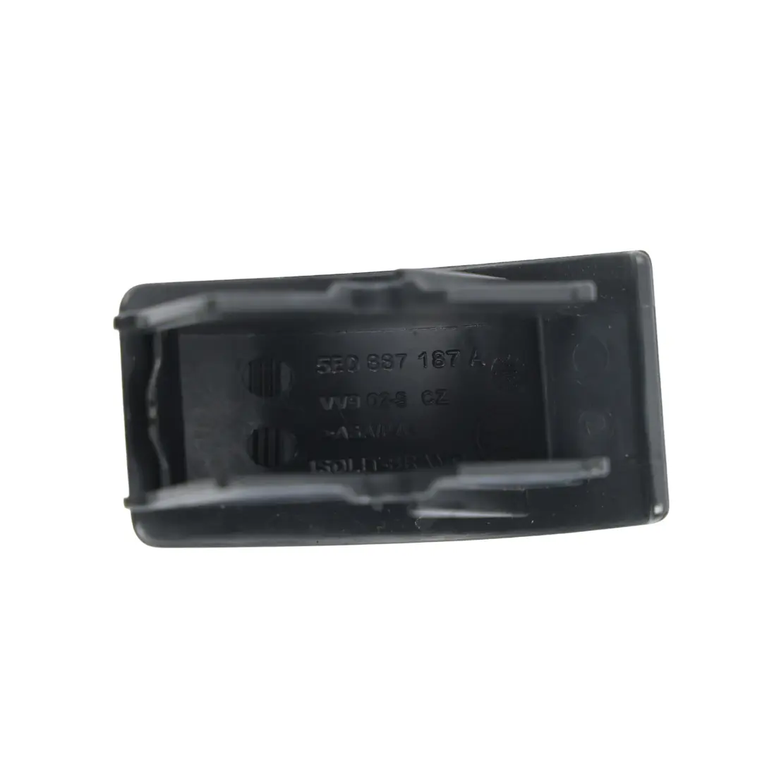 Mk3 Zaślepka Isofix Fotelika Czarna do Skoda Octavia o numerze 5E0887187A Skoda Octavia Mk3 Zaślepka Isofix Fotelika Czarna - SKU 5E0887187A - Numer Części 5E0887187A