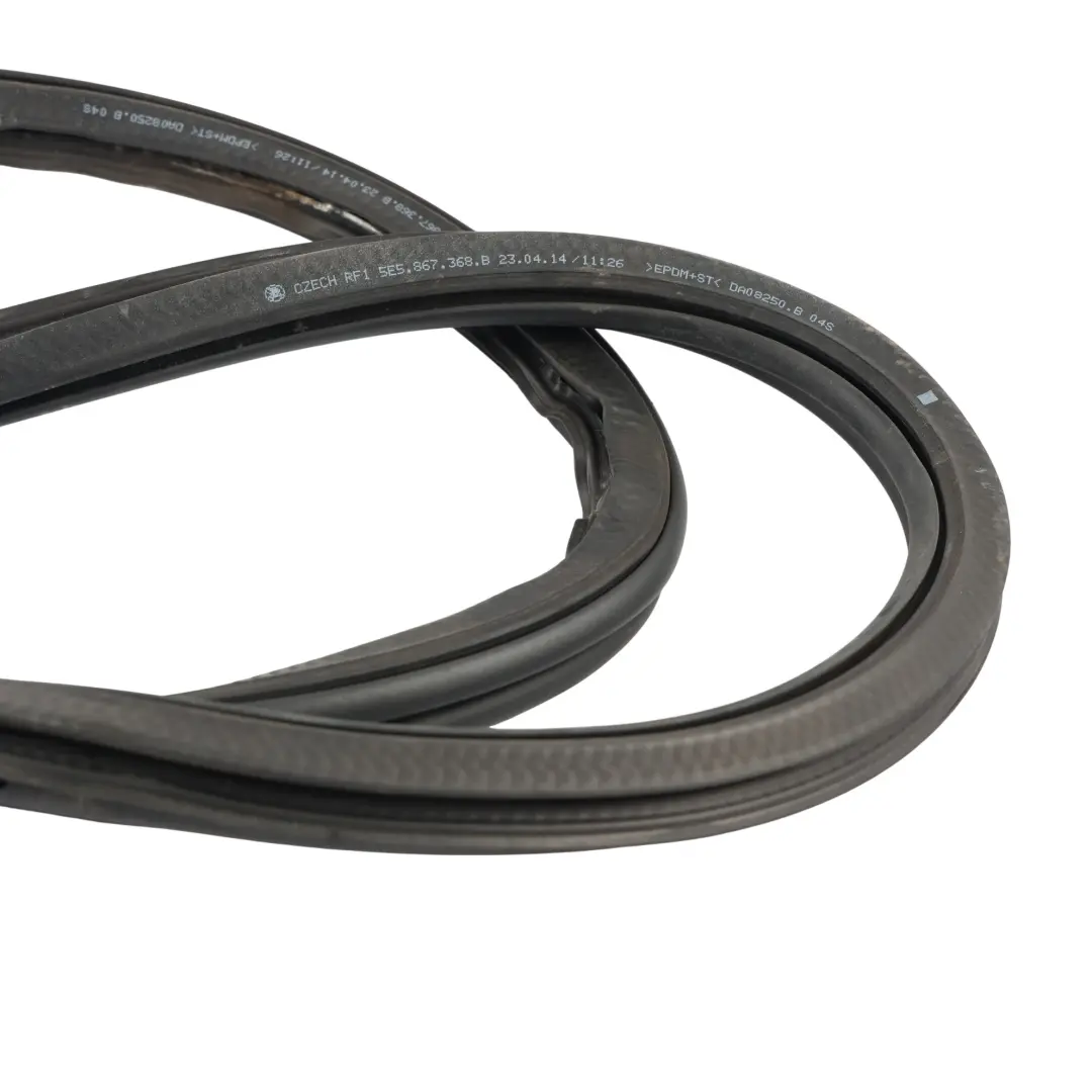 Door Window Seal Front Right O/S Gasket Rubber to Skoda Octavia 5E with Part number 5E5867368C Skoda Octavia 5E Door Window Seal Front Right O/S Gasket Rubber - SKU 5E5867368C-1 - Part number 5E5867368C