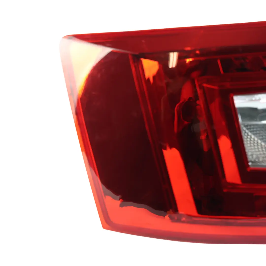 Lampa Tylna LED Lewa do Skoda Octavia RS 5E o numerze 5E5945111A Skoda Octavia RS 5E Lampa Tylna LED Lewa - SKU 5E5945111A-1 - Numer Części 5E5945111A