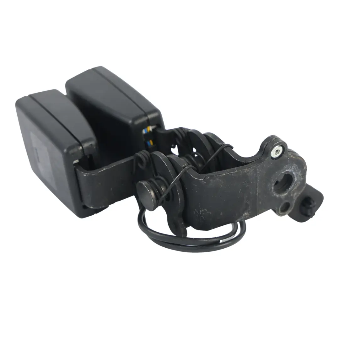 5F Zapinka Pasa Tylna Lewa do Seat Leon Cupra o numerze 5F0857739A Seat Leon Cupra 5F Zapinka Pasa Tylna Lewa - SKU 5F0857739A - Numer Części 5F0857739A