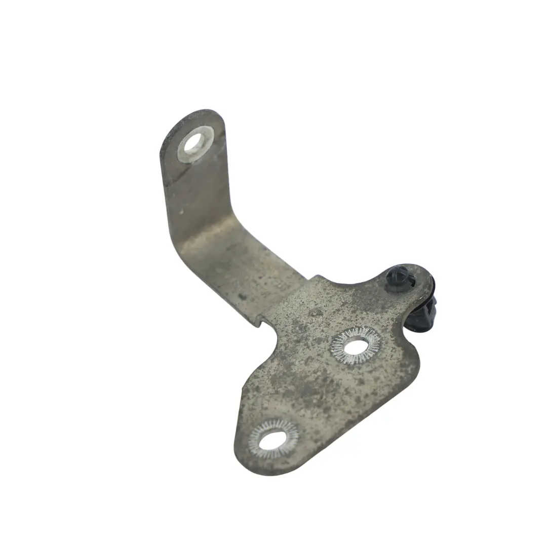 5F Horn Signal Fanfare Mount Bracket Holder Retainer to Seat Leon Cupra with Part number 5F0951182A Seat Leon Cupra 5F Horn Signal Fanfare Mount Bracket Holder Retainer - SKU 5F0951182A - Part number 5F0951182A