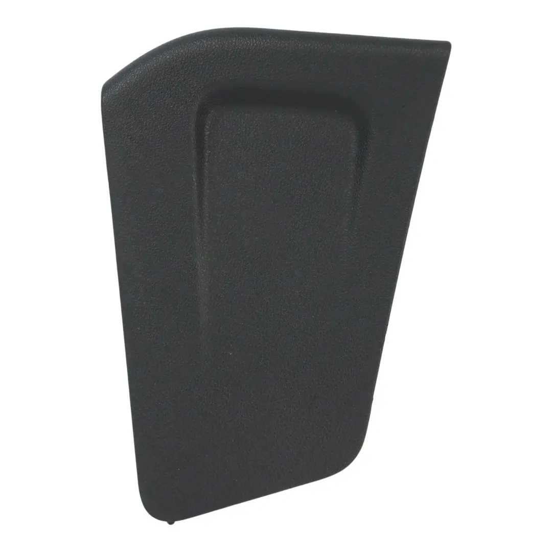 Seat Leon FR Cupra 5F Cache Hayon Avec Doublure Arrière Droit - SKU 5F3867658A - Numéro de pièce 5F3867658A