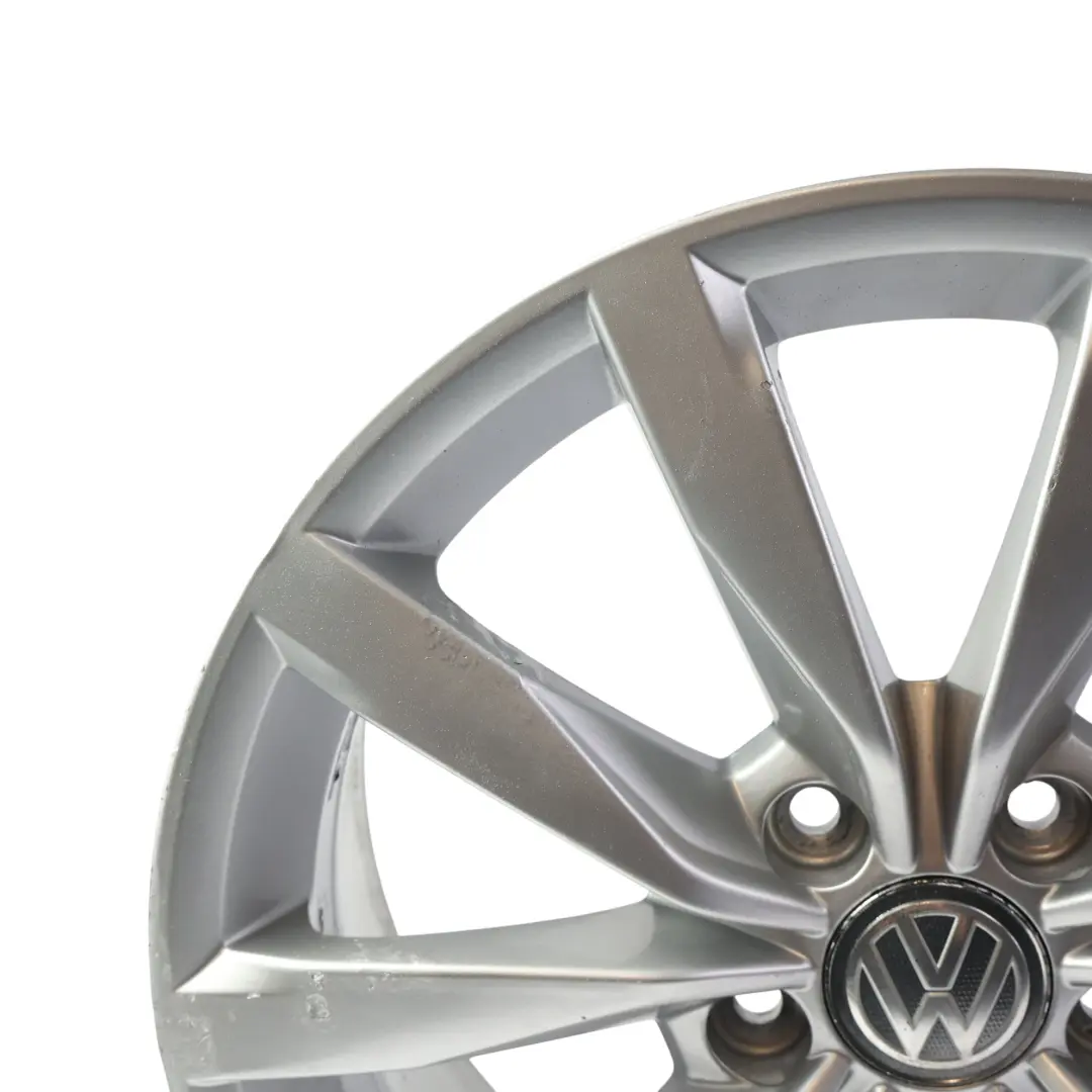 Felga Aluminiowa Srebrna Dijon 17" 7J ET49 do Volkswagen Golf MK7 o numerze 5G0601025BF Volkswagen Golf MK7 Felga Aluminiowa Srebrna Dijon 17" 7J ET49 - SKU 5G0601025BF-5 - Numer Części 5G0601025BF