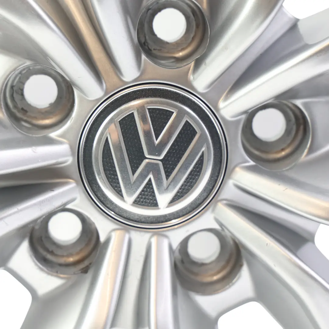 Felga Aluminiowa Srebrna Dijon 17" 7J ET49 do Volkswagen Golf MK7 o numerze 5G0601025BF Volkswagen Golf MK7 Felga Aluminiowa Srebrna Dijon 17" 7J ET49 - SKU 5G0601025BF-6 - Numer Części 5G0601025BF