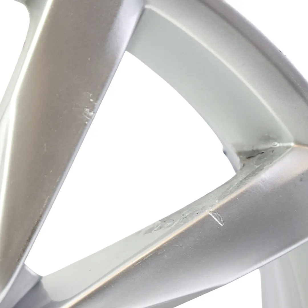 Felga Aluminiowa Srebrna Dijon 17" 7J ET49 do Volkswagen Golf MK7 o numerze 5G0601025BF Volkswagen Golf MK7 Felga Aluminiowa Srebrna Dijon 17" 7J ET49 - SKU 5G0601025BF-6 - Numer Części 5G0601025BF
