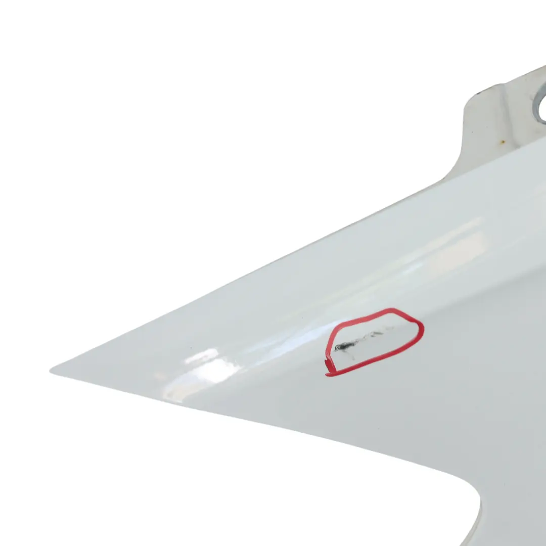 Parafango Anteriore Sinistro Bianco Puro C9A per Volkswagen Golf MK7 con numero di parte 5G0821105A Volkswagen Golf MK7 Parafango Anteriore Sinistro Bianco Puro C9A - SKU 5G0821105A-PWH1 - Numero di parte 5G0821105A