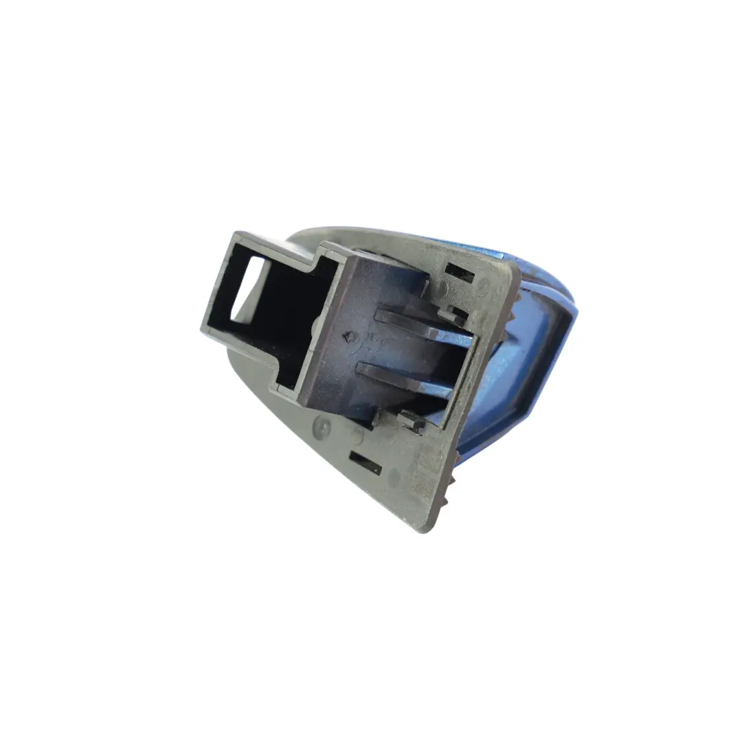 Mk3 VW Golf Mk7 Klamka Drzwi Tylna Prawa Race Blue F5W do Skoda Octavia o numerze 5G0837206N Skoda Octavia Mk3 VW Golf Mk7 Klamka Drzwi Tylna Prawa Race Blue F5W - SKU 5G0837206N-RAB1 - Numer Części 5G0837206N