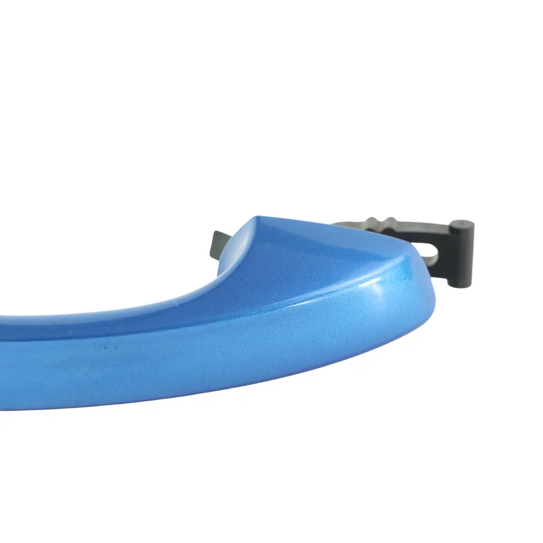 Mk3 VW Golf Mk7 Klamka Drzwi Tylna Prawa Race Blue F5W do Skoda Octavia o numerze 5G0837206N Skoda Octavia Mk3 VW Golf Mk7 Klamka Drzwi Tylna Prawa Race Blue F5W - SKU 5G0837206N-RAB1 - Numer Części 5G0837206N