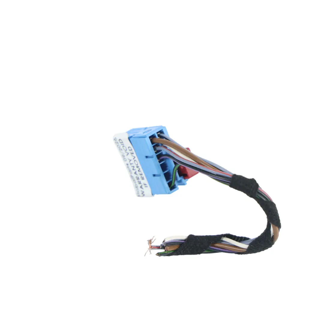 Volkswagen Golf Mk7 Prise Câblage Feu Arrière Droit 5G0945208 - SKU 5G0945208G-2 - Numéro de pièce 5G0945208G