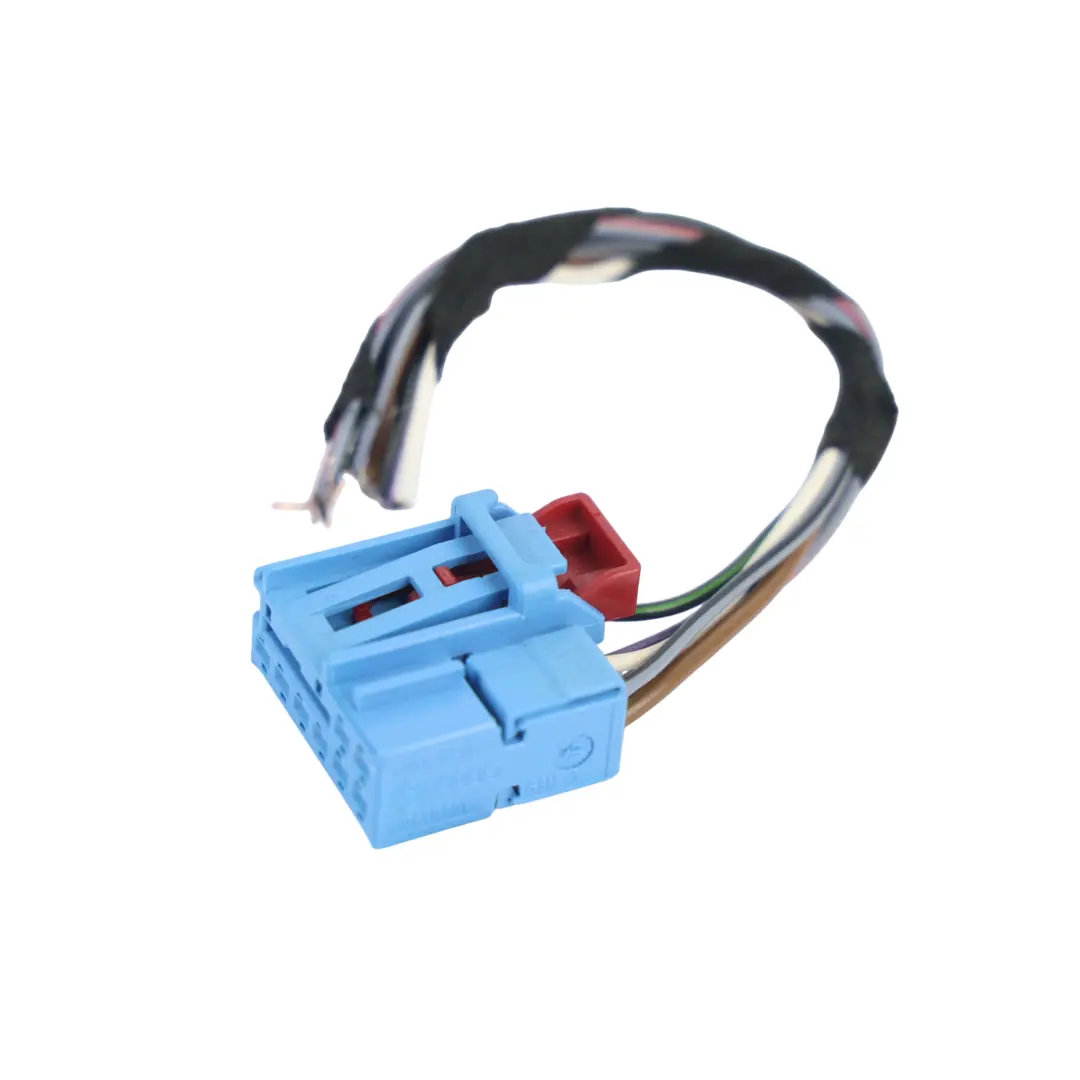 Tail Light Plug Socket Wiring Lamp Right O/S 5G0945208 to Volkswagen Golf Mk7 Rear with Part number 5G0945208G Volkswagen Golf Mk7 Rear Tail Light Plug Socket Wiring Lamp Right O/S 5G0945208 - SKU 5G0945208G-2 - Part number 5G0945208G