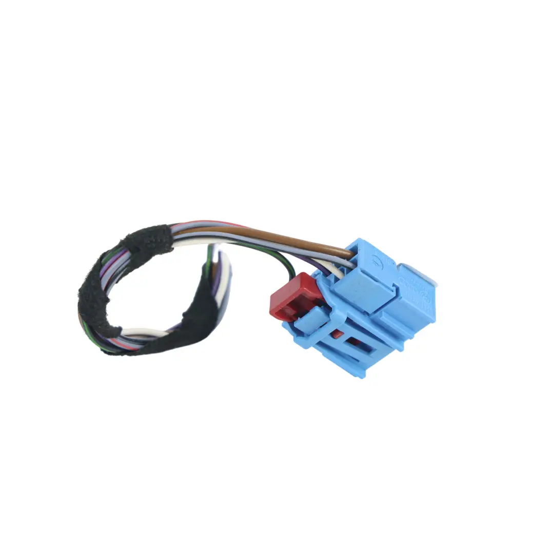Volkswagen Golf Mk7 Prise Câblage Feu Arrière Droit 5G0945208 - SKU 5G0945208G-2 - Numéro de pièce 5G0945208G