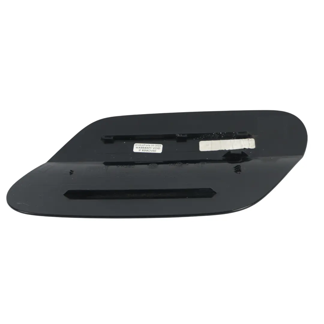Tankklappe Deckel Panel Tiefschwarz Perleffekt C9X für Volkswagen Golf CD1 mit Teilenummer 5H0809909 Volkswagen Golf CD1 Tankklappe Deckel Panel Tiefschwarz Perleffekt C9X - SKU 5H0809909-DBL - Teilenummer 5H0809909