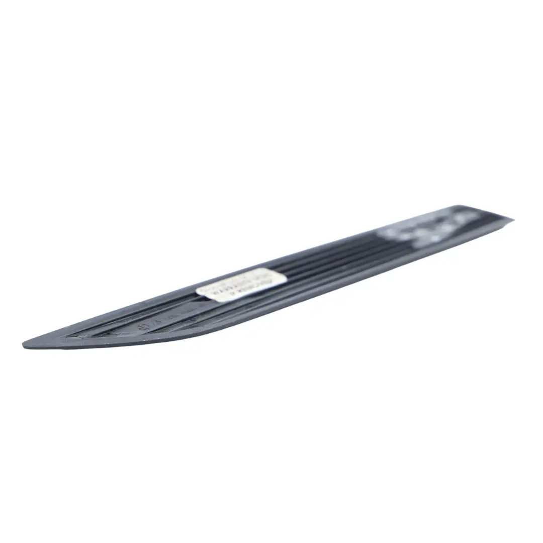 Volkswagen Golf R Cd1 Kotflügel Emblem R-Line Vorne Rechts - SKU 5H0853688K - Teilenummer 5H0853688K