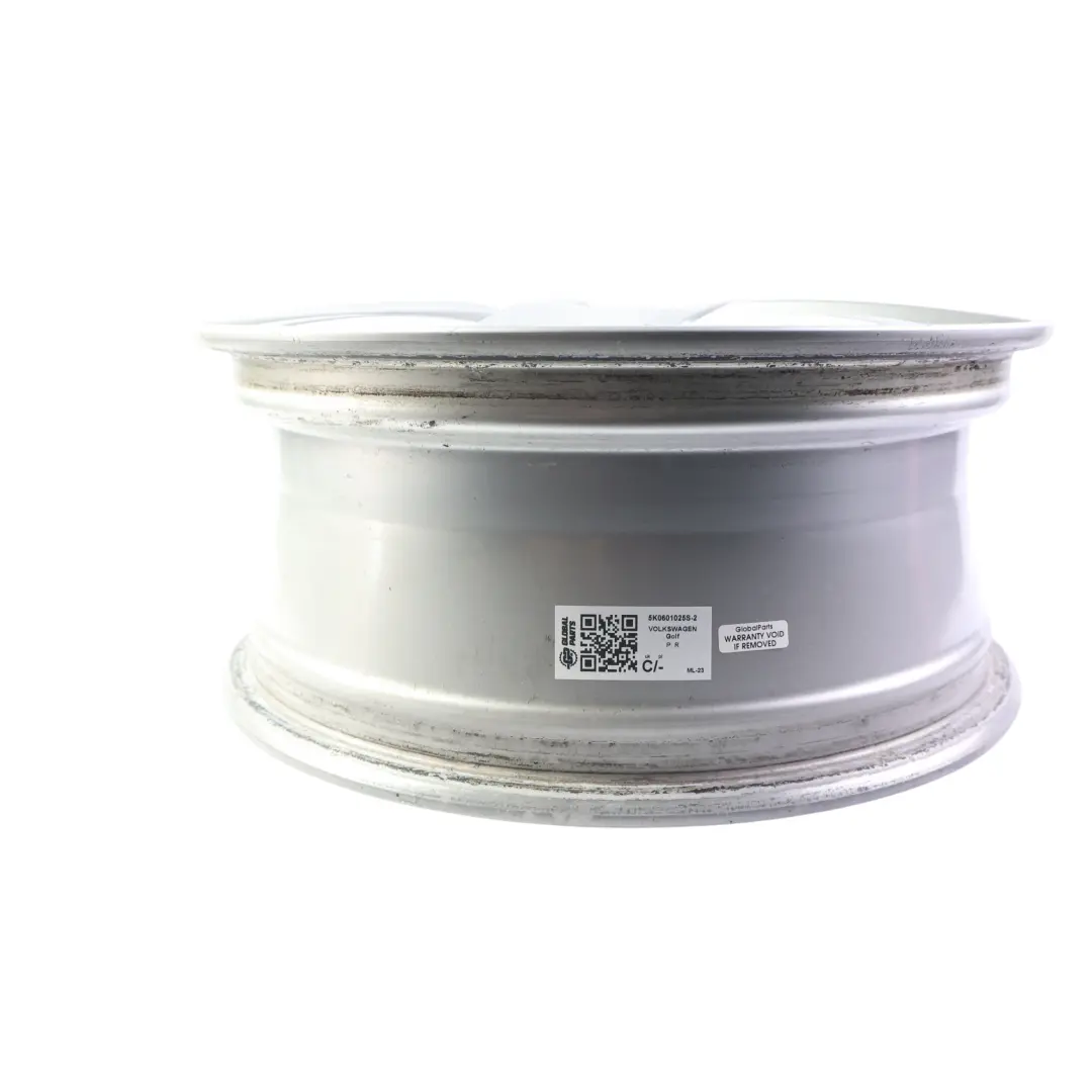5K Llanta Aleación Plata 16" 6.5J ET:50 para Volkswagen Golf Mk7 con número de pieza 5K0601025S Volkswagen Golf Mk7 5K Llanta Aleación Plata 16" 6.5J ET:50 - SKU 5K0601025S-2 - Número de pieza 5K0601025S