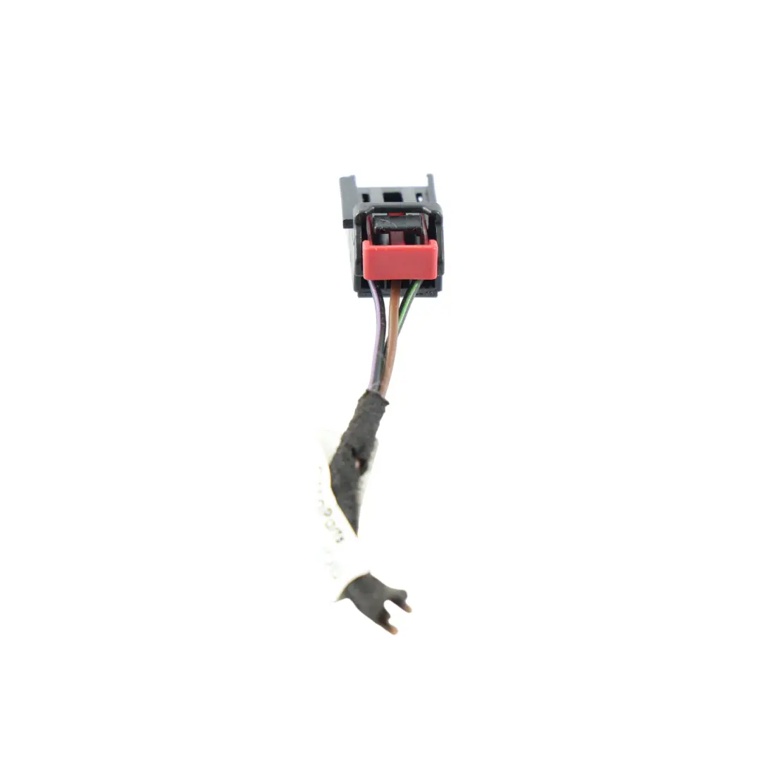 Mk6 Lampa Tylna Zewnętrzna Z Wiązką Prawa do Volkswagen Golf o numerze 5K0945096P Volkswagen Golf Mk6 Lampa Tylna Zewnętrzna Z Wiązką Prawa - SKU 5K0945096P-1 - Numer Części 5K0945096P