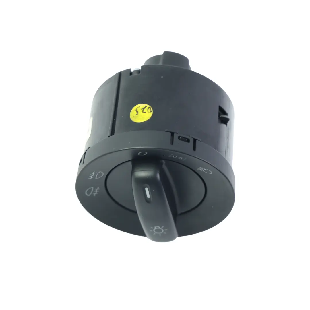 Headlight Fog Lamp Control Switch Panel to Volkswagen Caddy Maxi 2C with Part number 5KD941431A Volkswagen Caddy Maxi 2C Headlight Fog Lamp Control Switch Panel - SKU 5KD941431A - Part number 5KD941431A
